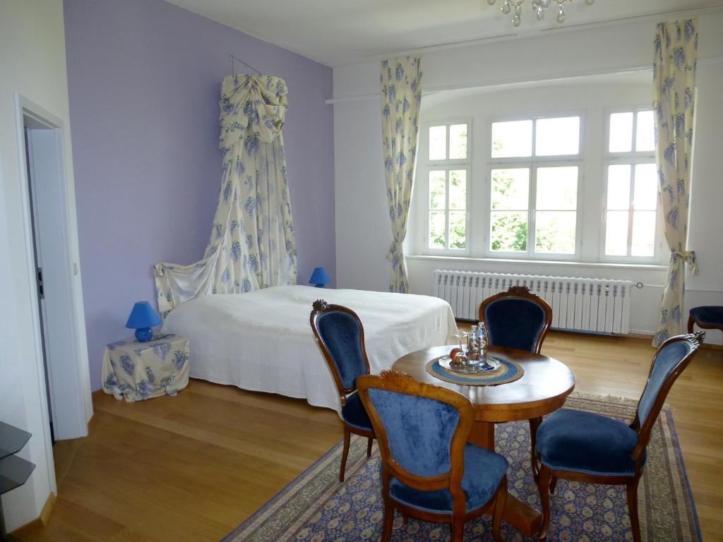 Schloss Hotel Wallhausen Wallhausen  الغرفة الصورة